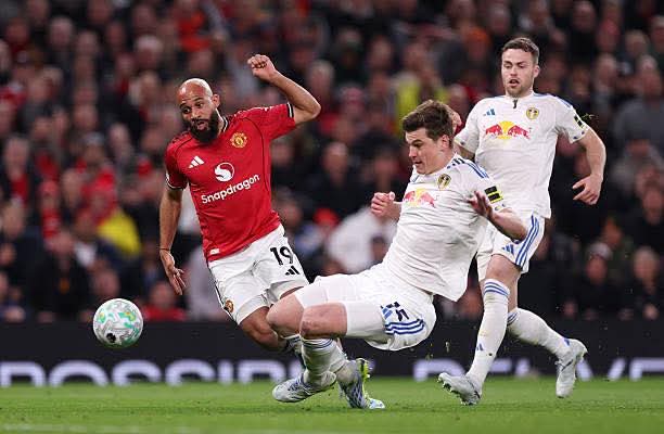 Manchester United s'incline à domicile face à Leeds, Bryan Mbeumo impuissant