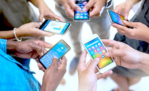 Téléphonie mobile : MTN, Orange et Camtel sommés de bloquer 700 000 téléphones non dédouanés