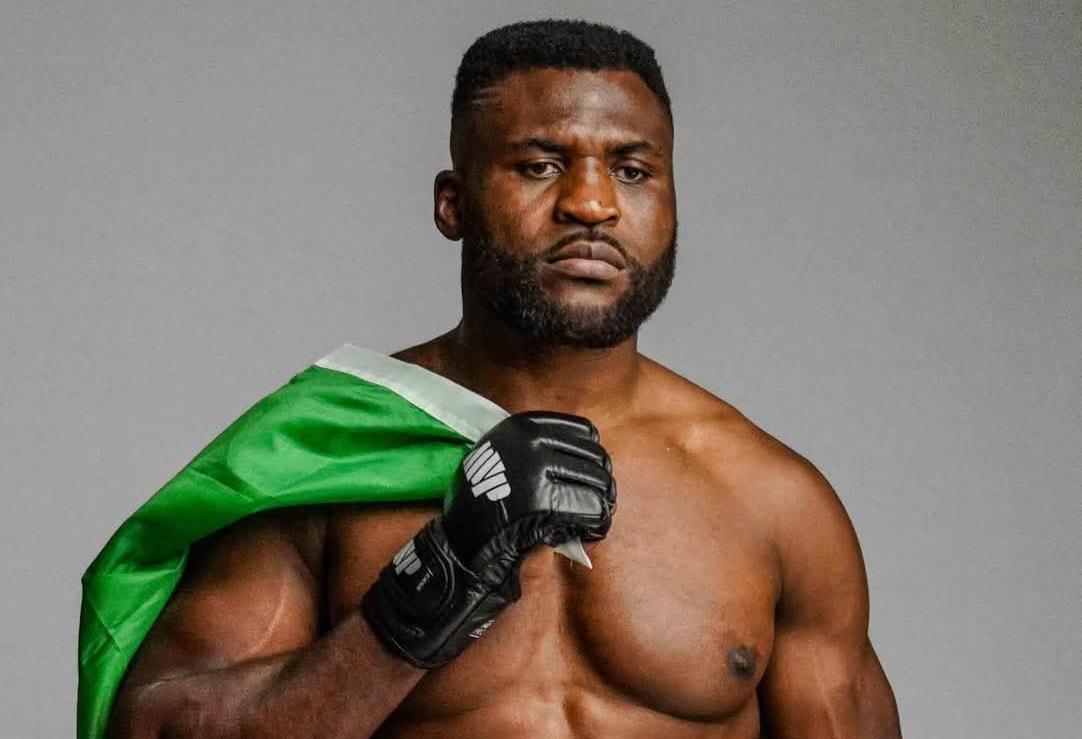 Francis Ngannou célèbre la fête de l'Unité nationale du Cameroun avec un message d'unité