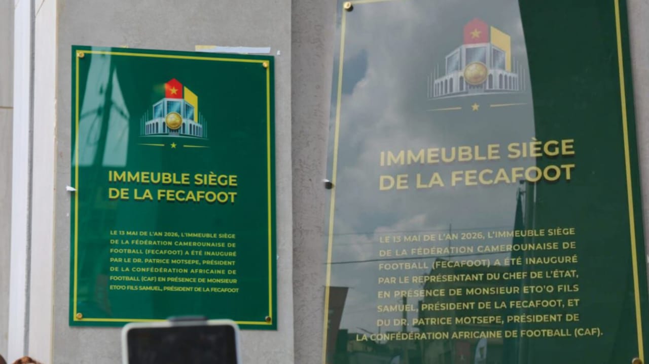 Polémique à la Fecafoot : Samuel Eto'o réagit et corrige l'erreur sur la plaque inaugurale