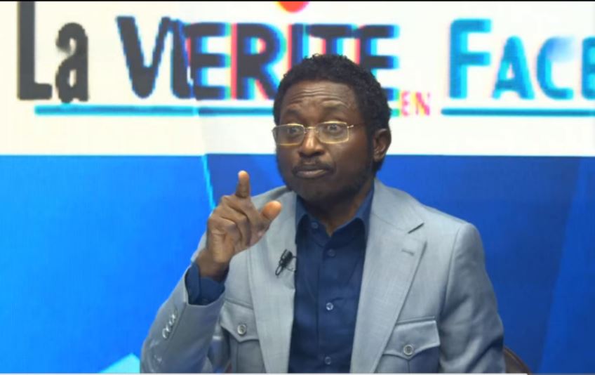 Le Pr. Aba’a Oyono porte plainte contre de hauts gradés de la gendarmerie devant le tribunal militaire de Yaoundé
