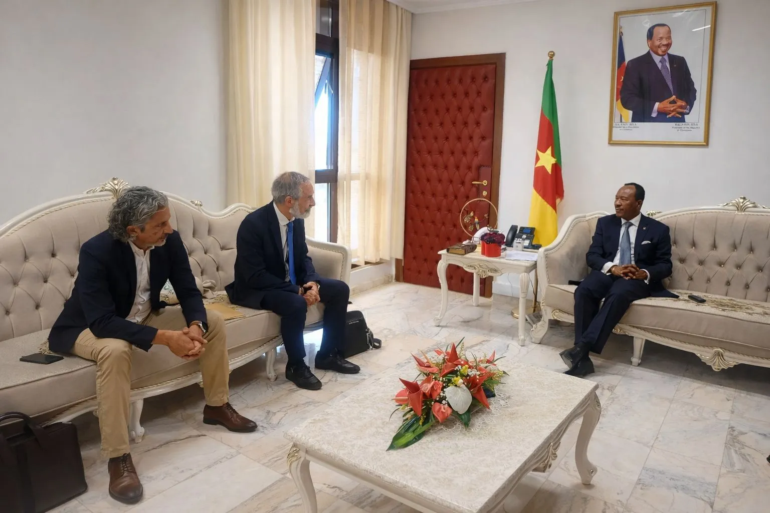 Douala : MAGIL promet d'achever la pénétrante Est et propose un second pont sur la Dibamba