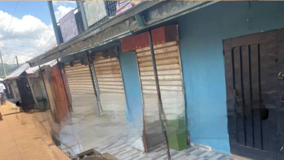 Tensions à Bambili : manifestation et fermeture de commerces suite à un conflit foncier
