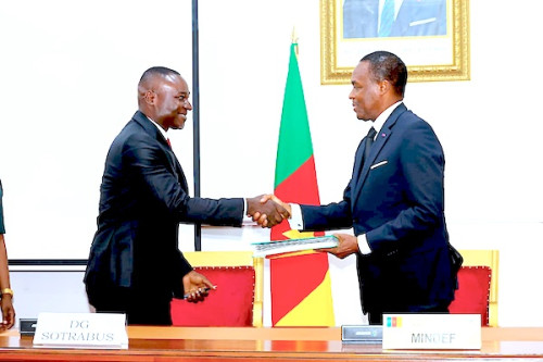 Le Cameroun envisage une production locale d'équipements militaires avec Sotrabus