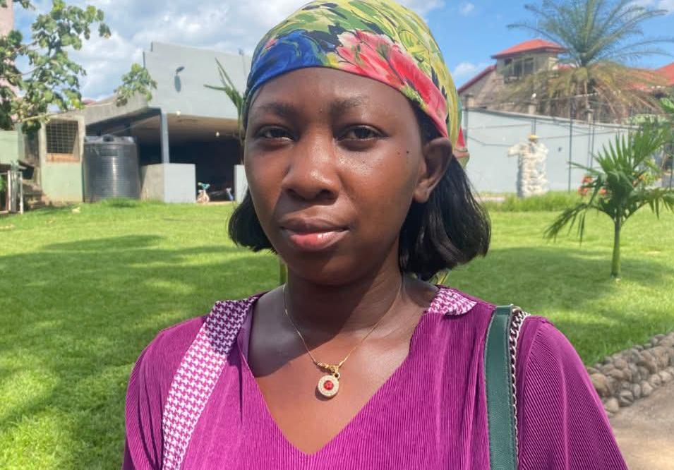 Après la visite du pape Léon XIV, une jeune Camerounaise décroche un emploi : un miracle ?