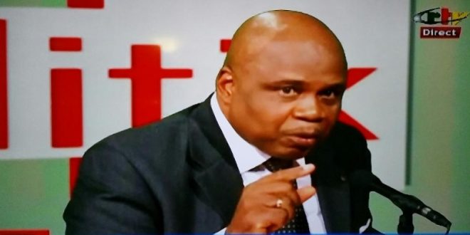 Célestin Bedzigui conteste la version officielle du décès d'Anicet Ekane : « Il est mort en martyr »
