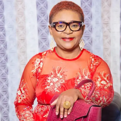 Miss Cameroun 2025 : Le code de conduite du COMICA suscite la controverse et la destitution de la reine de beauté