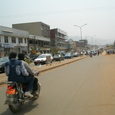 Cameroun : Tragédie à Bamenda – Trois corps retrouvés après les inondations meurtrières