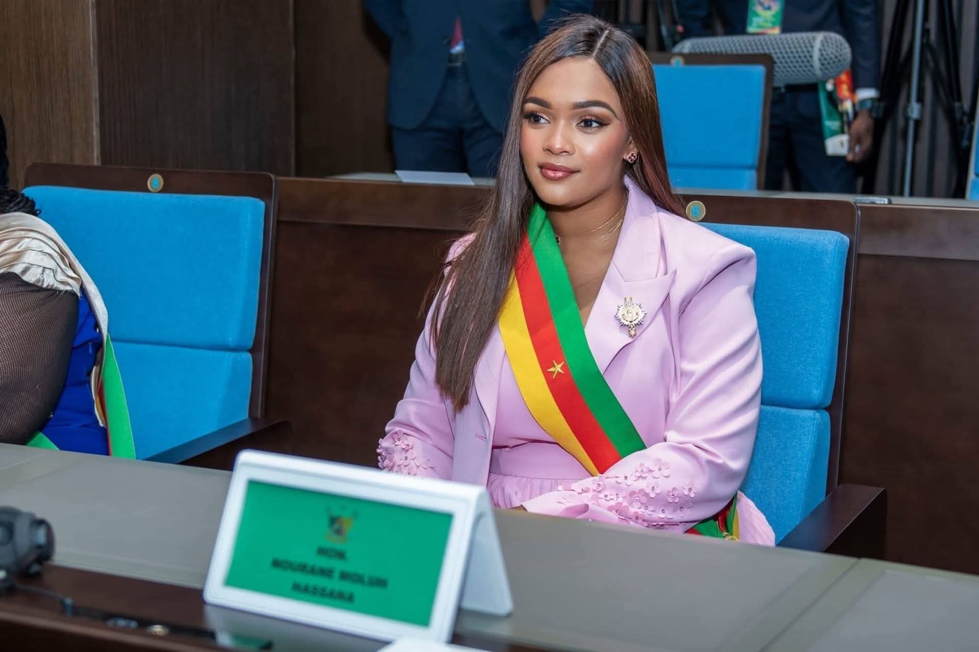 Tension au Parlement camerounais : Nourane Fotsing décrit une ambiance "électrique" autour des réformes institutionnelles