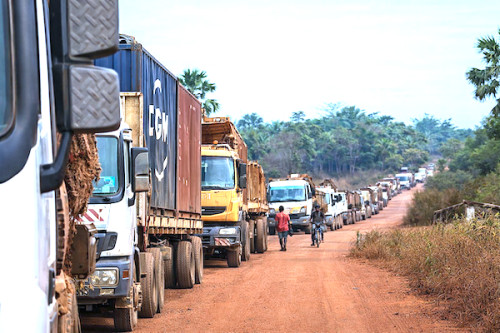 Le Cameroun recherche 890 milliards de FCFA pour réhabiliter le corridor Douala-Bangui, axe vital pour l'économie d'Afrique centrale