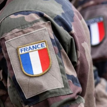 Repli stratégique : La France redéfinit son influence en Afrique à travers la Libye et le Sahel