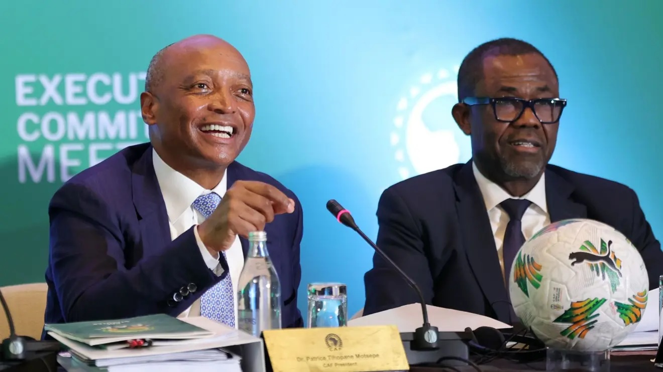 Fin de règne à la CAF : Véron Mosengo-Omba quitte son poste de secrétaire général