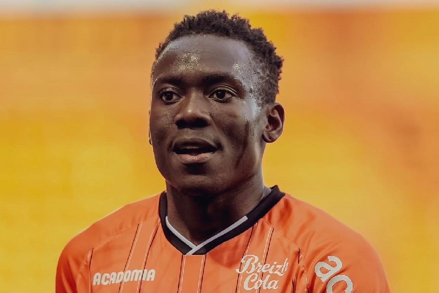 Mercato : Arthur Avom Ebong, courtisé en Angleterre et en France, vers un départ de Lorient ?