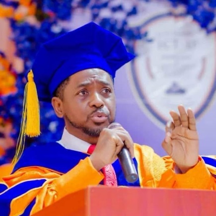 Le professeur Victor Mbarika lance un fonds de 100 millions de FCFA pour soutenir les médias au Cameroun